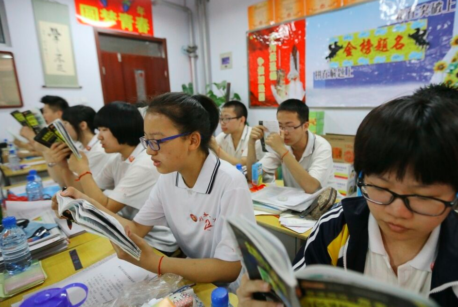 高三下半学期很关键，学生是否需要补课？看看班主任怎么说