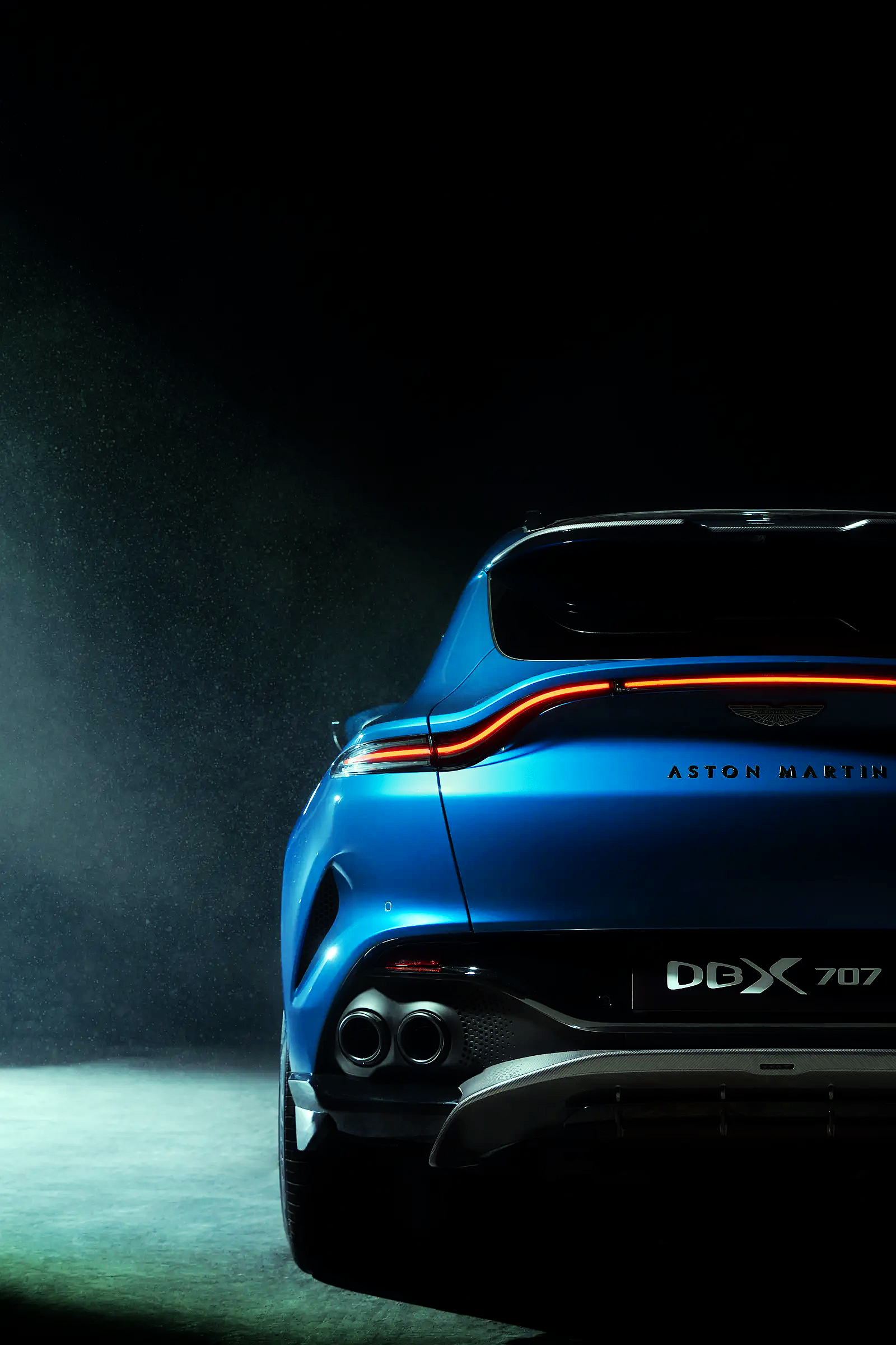 阿斯顿·马丁dbx 707亮相 3.1秒破百 成为最快的suv车型