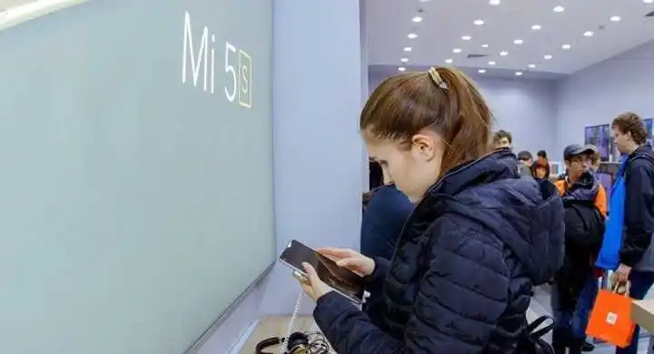 苹果、三星暂停俄罗斯业务后，中国品牌手机成功上位