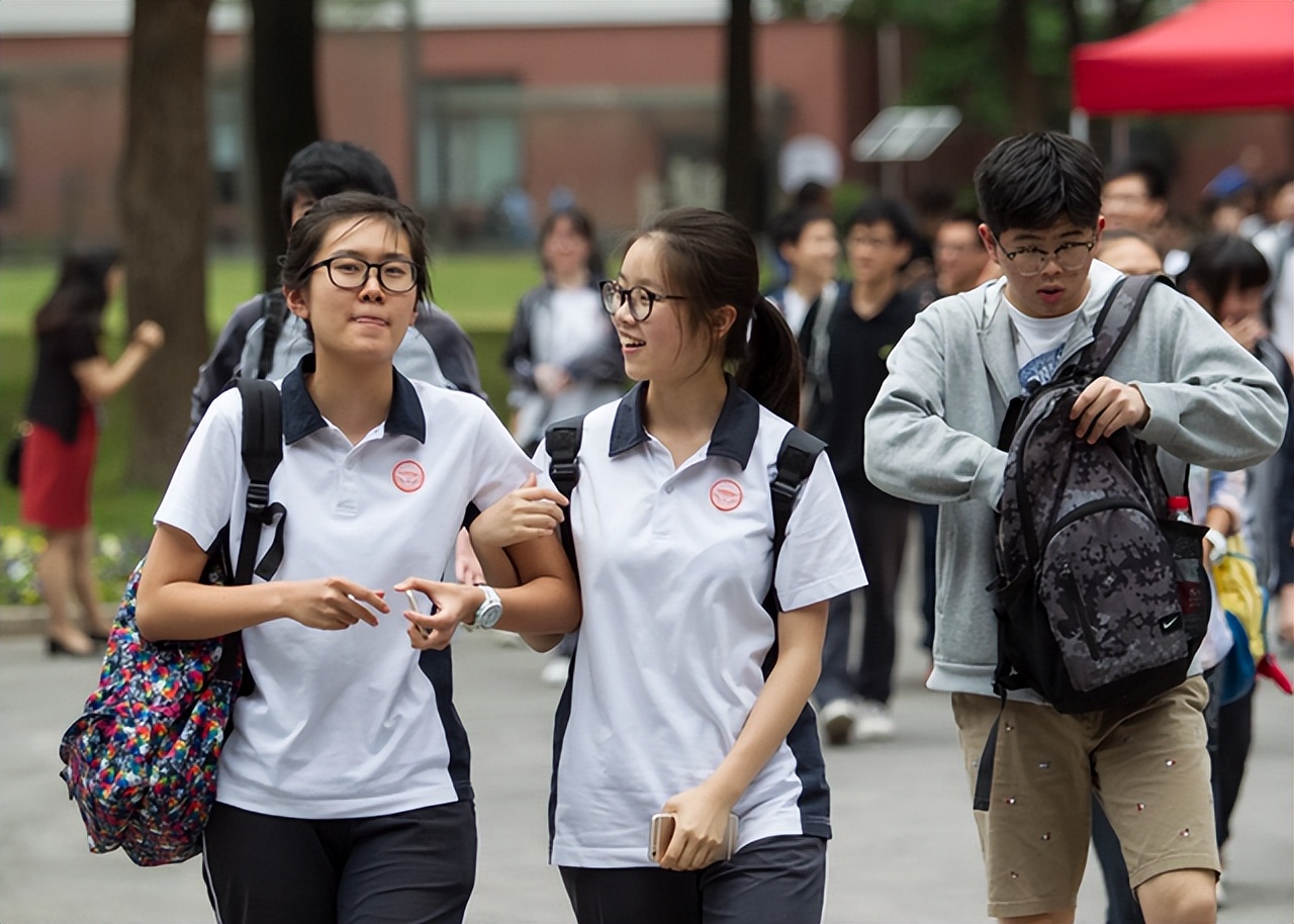 通知！2022上海市高考“延期举行”，考生：复习时间又多了一个月