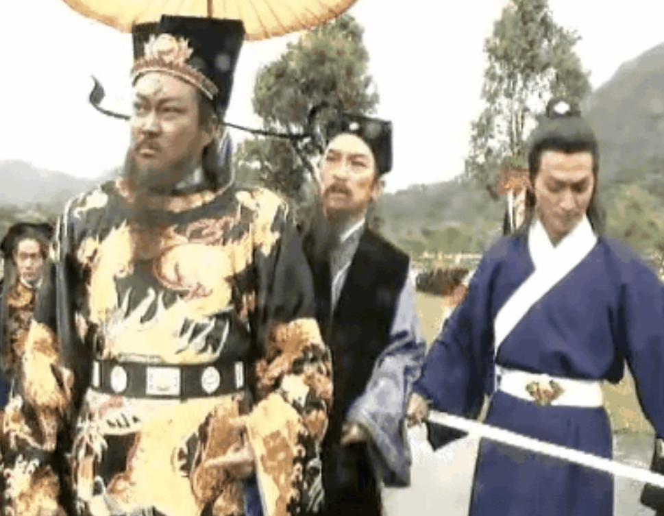 何家劲回应《包青天》穿帮：是公孙策撞了我一下，根本没时间NG