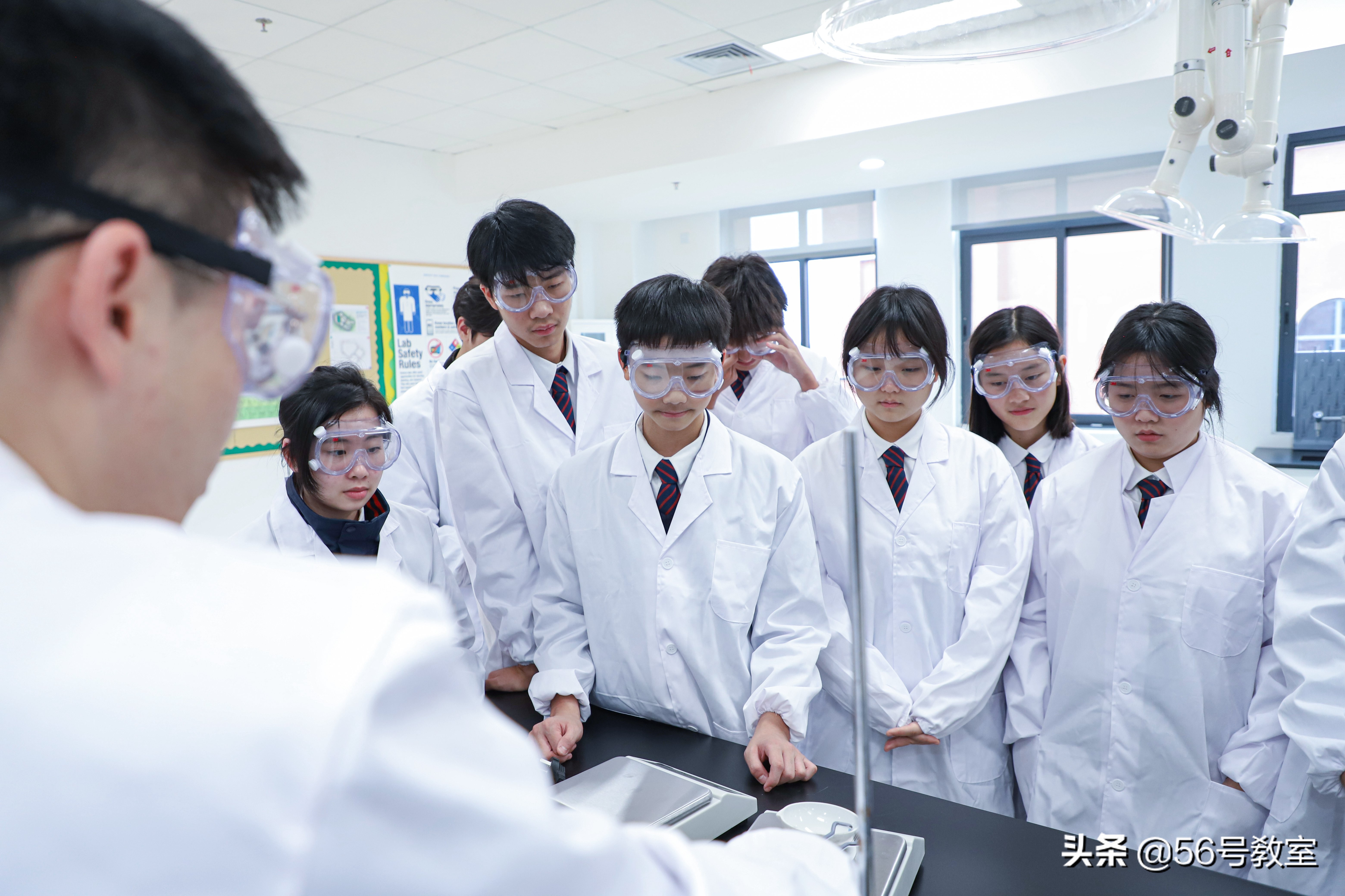 真是魔法学校！取消班级，成都这所中小学改设6个“学院”