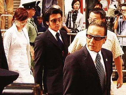 群殴被判7个月、撞毁250万跑车，能浪子回头的男星，如今都很耀眼