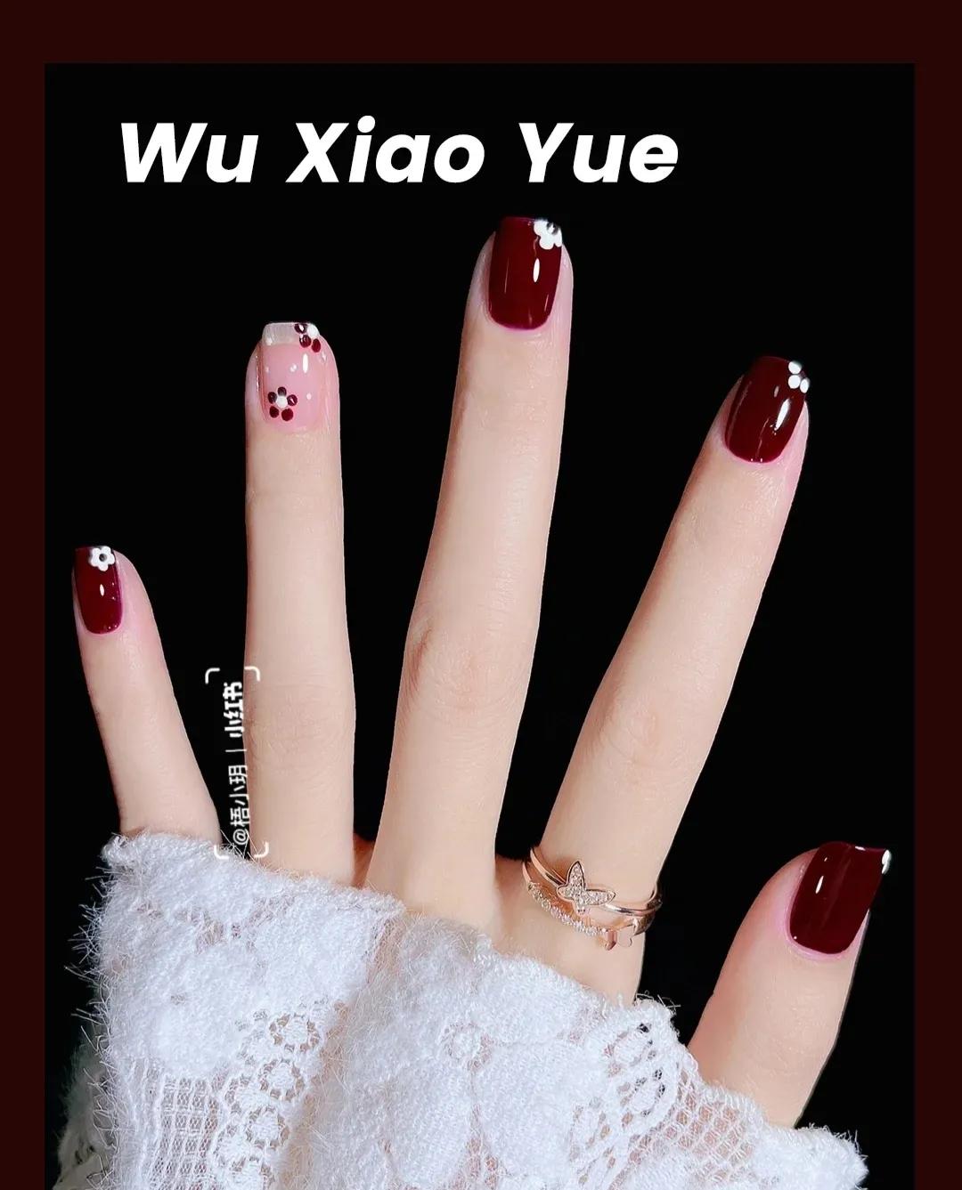 酒红色美甲图片（显白的酒红色气质美甲推荐）