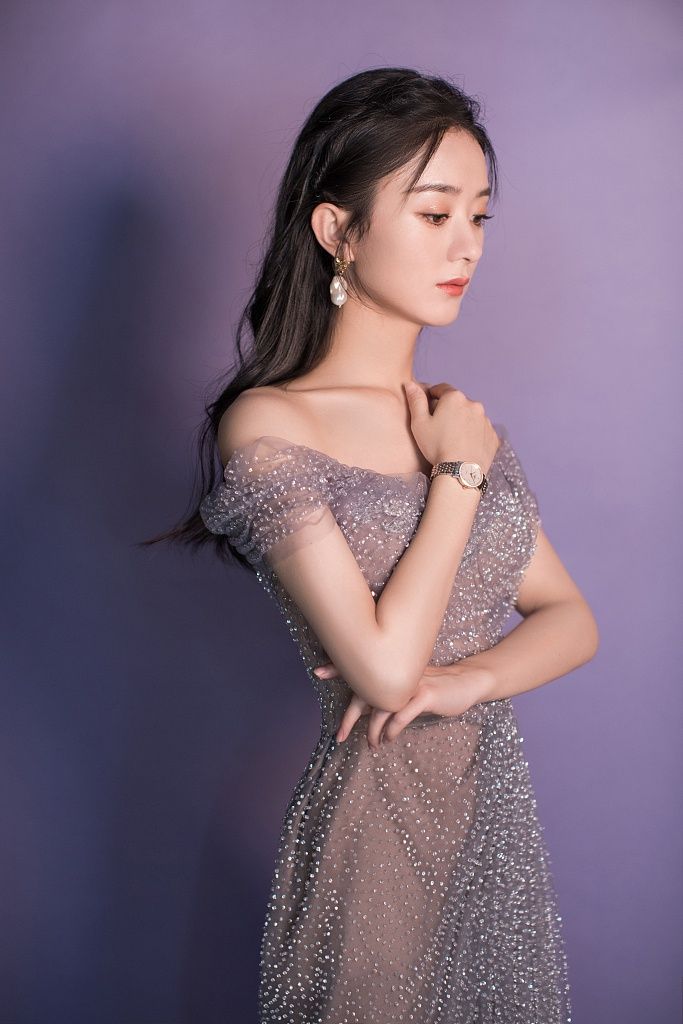 “黑红玫瑰”——赵丽颖