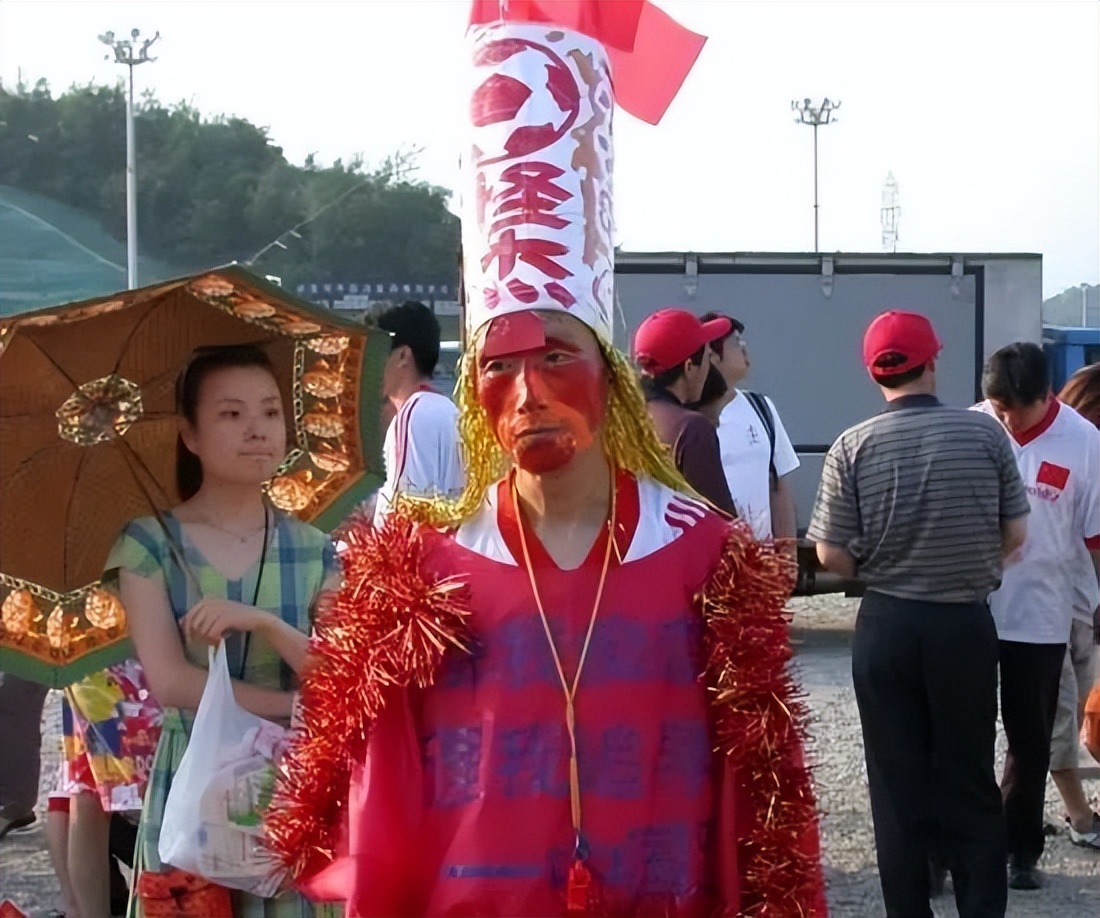 首次世界杯旅游(终身难忘！20年前的今天，我亲眼见证国足首次世界杯之旅黯然落幕)