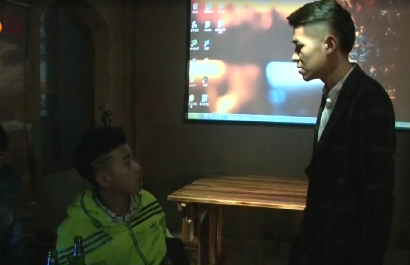 河南16岁富二代：从不吃青菜，有钱才看书，喜欢追着生活老师打