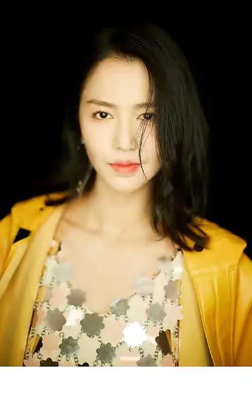 谭维维，10张精美的照片