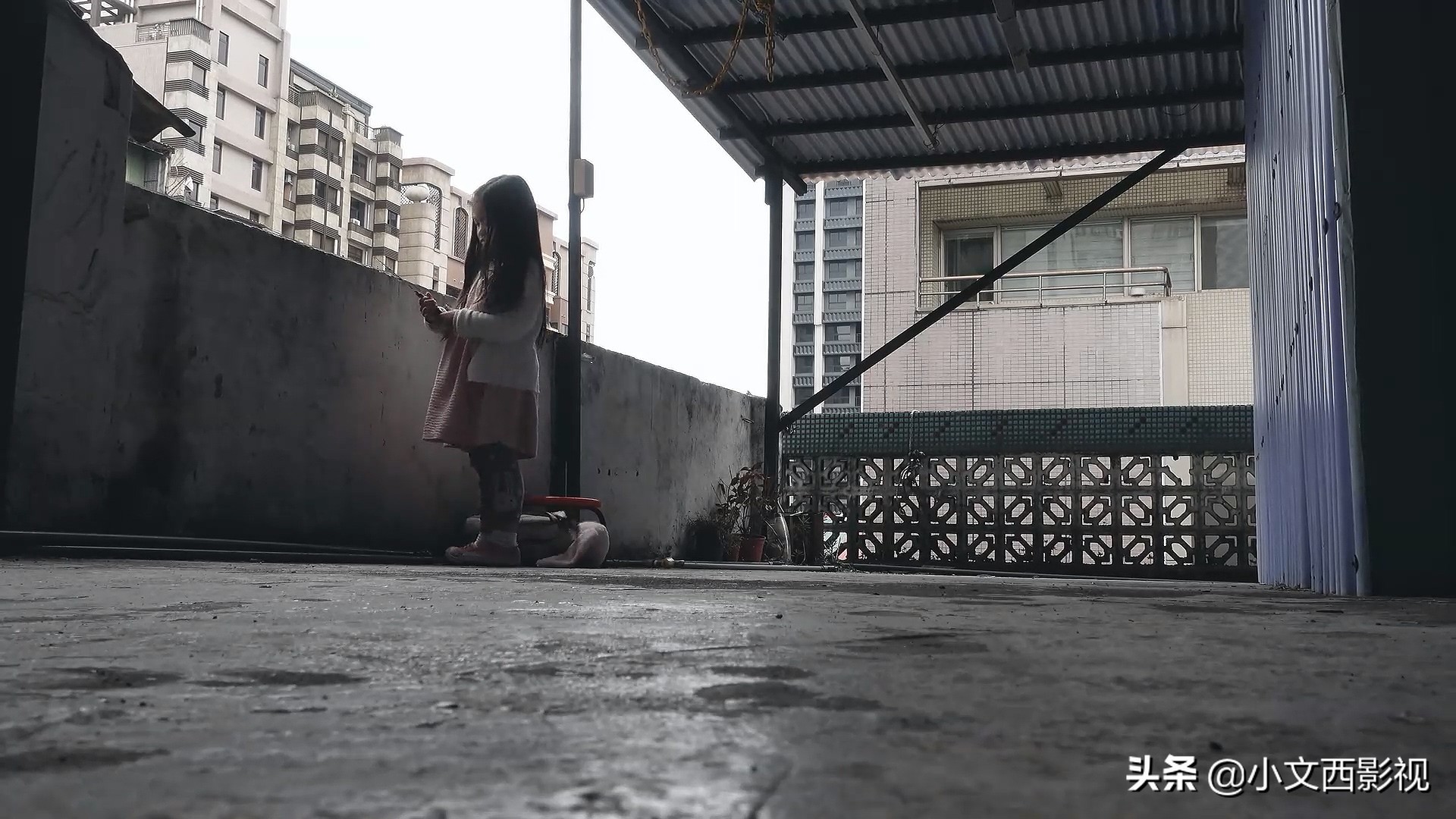 《咒》看完了吗，爆肝加急出稿，这绝对是一部细思极恐的恐怖佳作