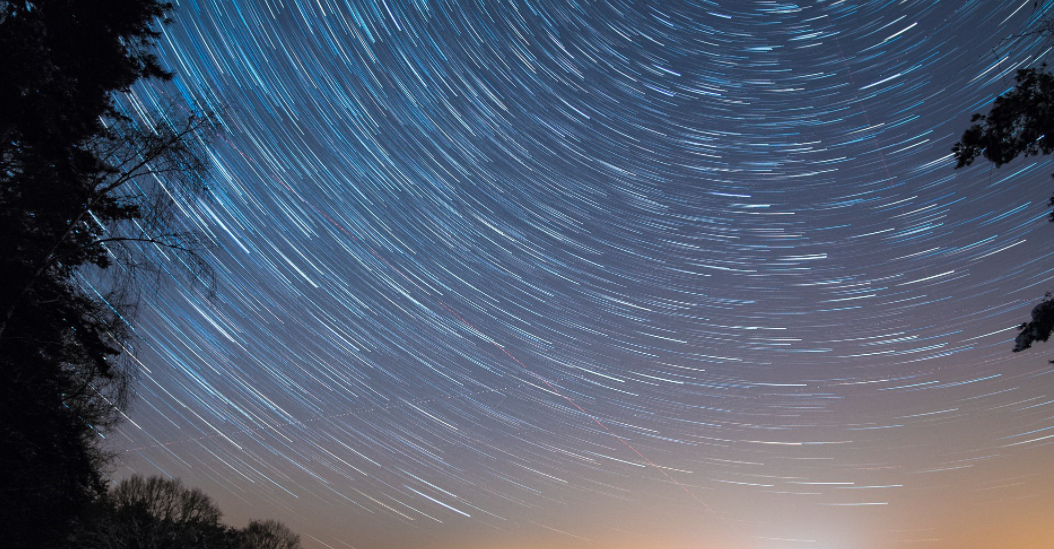 飞了185亿公里，旅行者号发现真空物质越来越多，发生了什么？