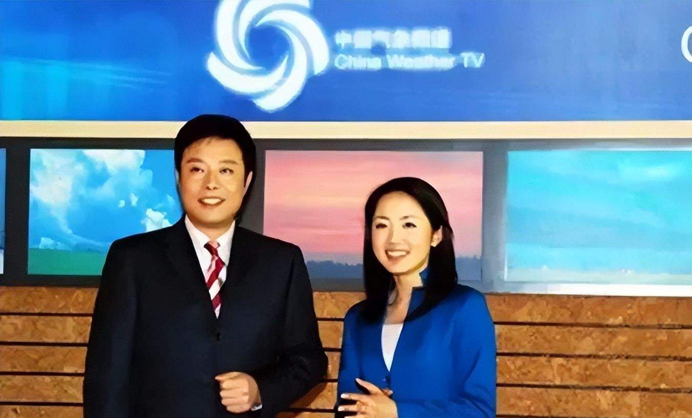 《天气预报》主持人杨丹：27年零失误，嫁给初恋丈夫，40岁当妈妈