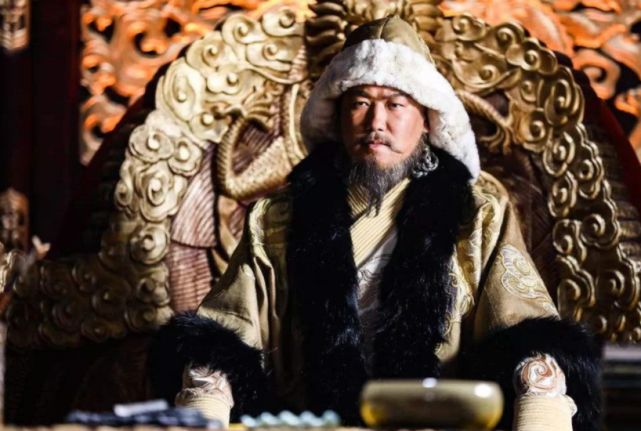 法国有一波斯国书，盖着10个字的汉文印章，伊朗曾是中国的附属国