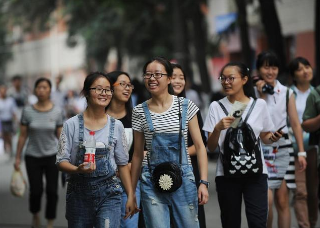 大学生优缺点（男生的话）