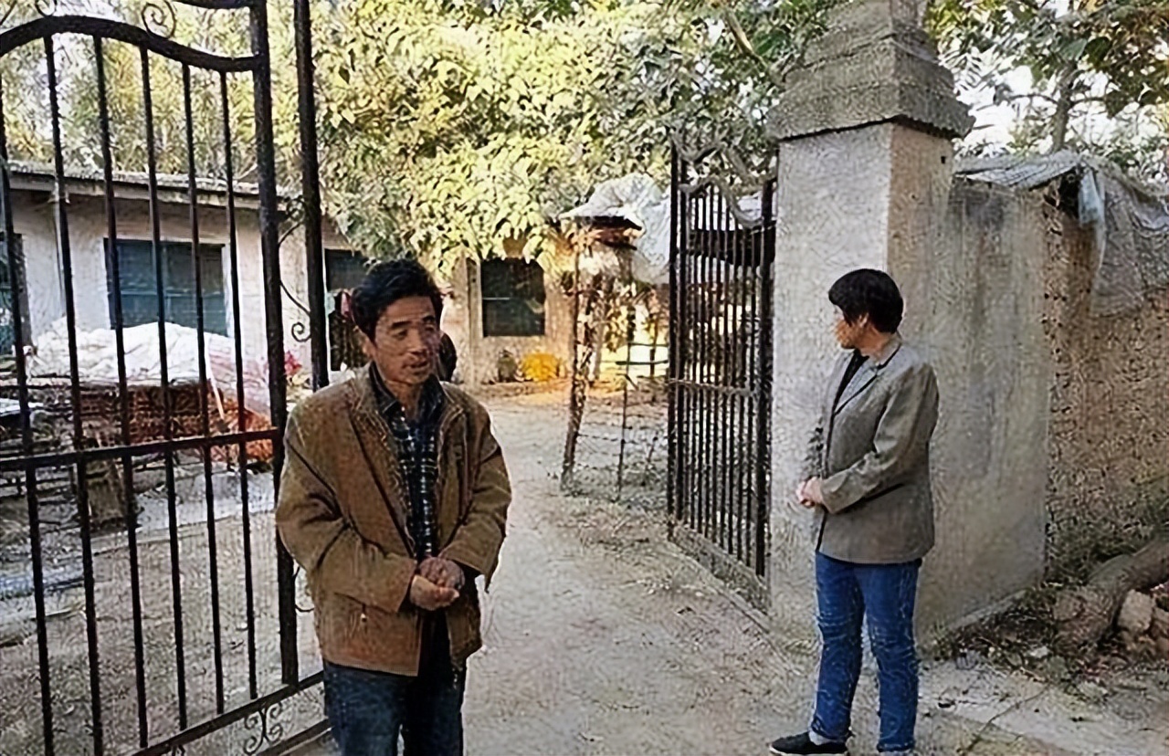 24岁学霸离世捐献5器官，丧子后第10天，父亲回老家工地搬砖