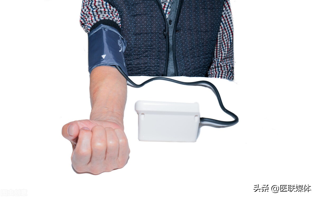 经常手脚发麻是怎么回事？或是这5个原因“捣乱”，再无视就晚了