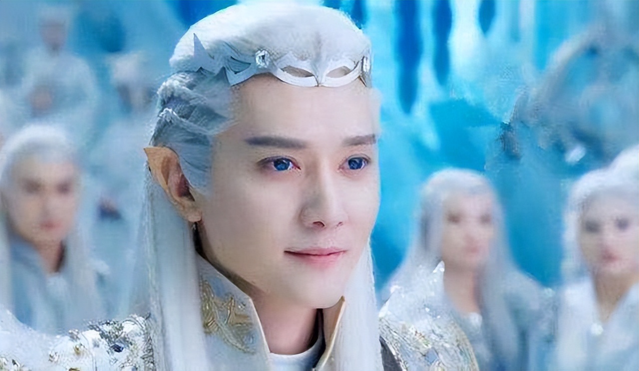 同样是演“白发美男”，有人一眼万年，有人像顶了一头枯草