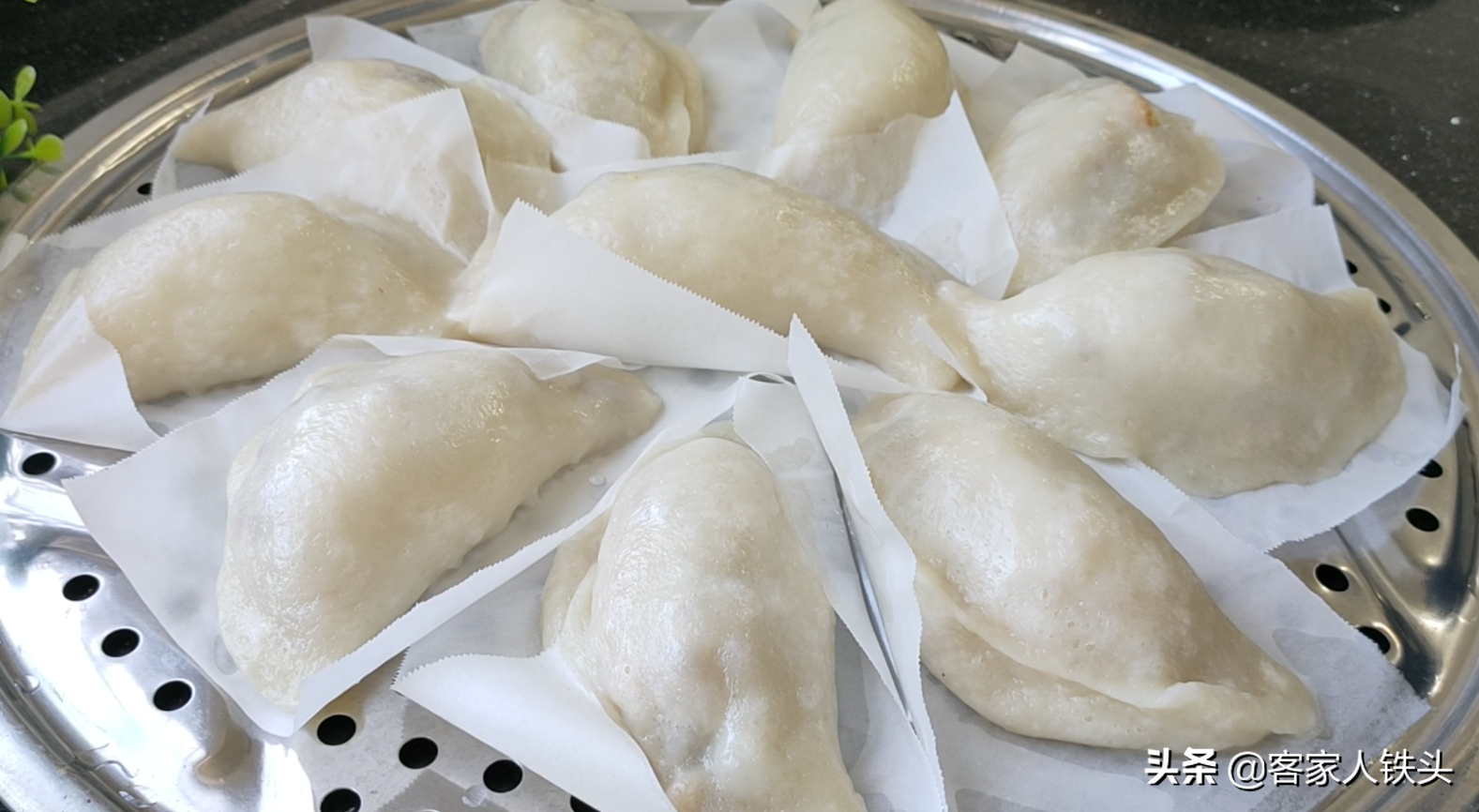 冬至吃什么？2个萝卜8个油豆腐，客家人都爱这样吃，一次吃三四个