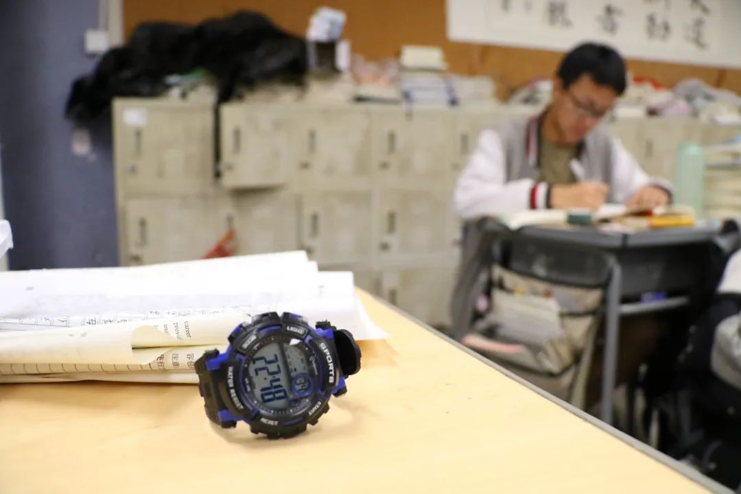 高考倒计时40天！致敬每一位成都为明的追梦者，决胜高考志做黑马