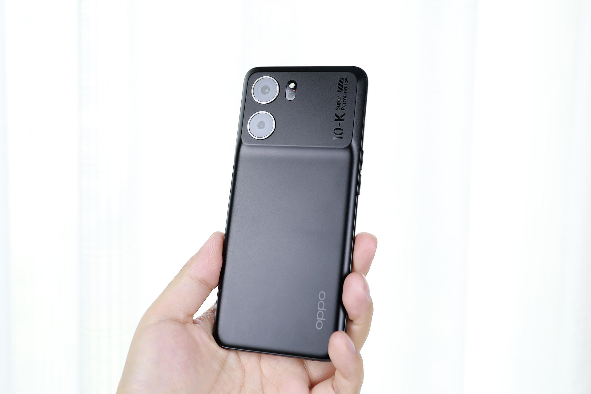 预算宽松但不高，优选这4款性价比最高的商务手机，颜值高性能强