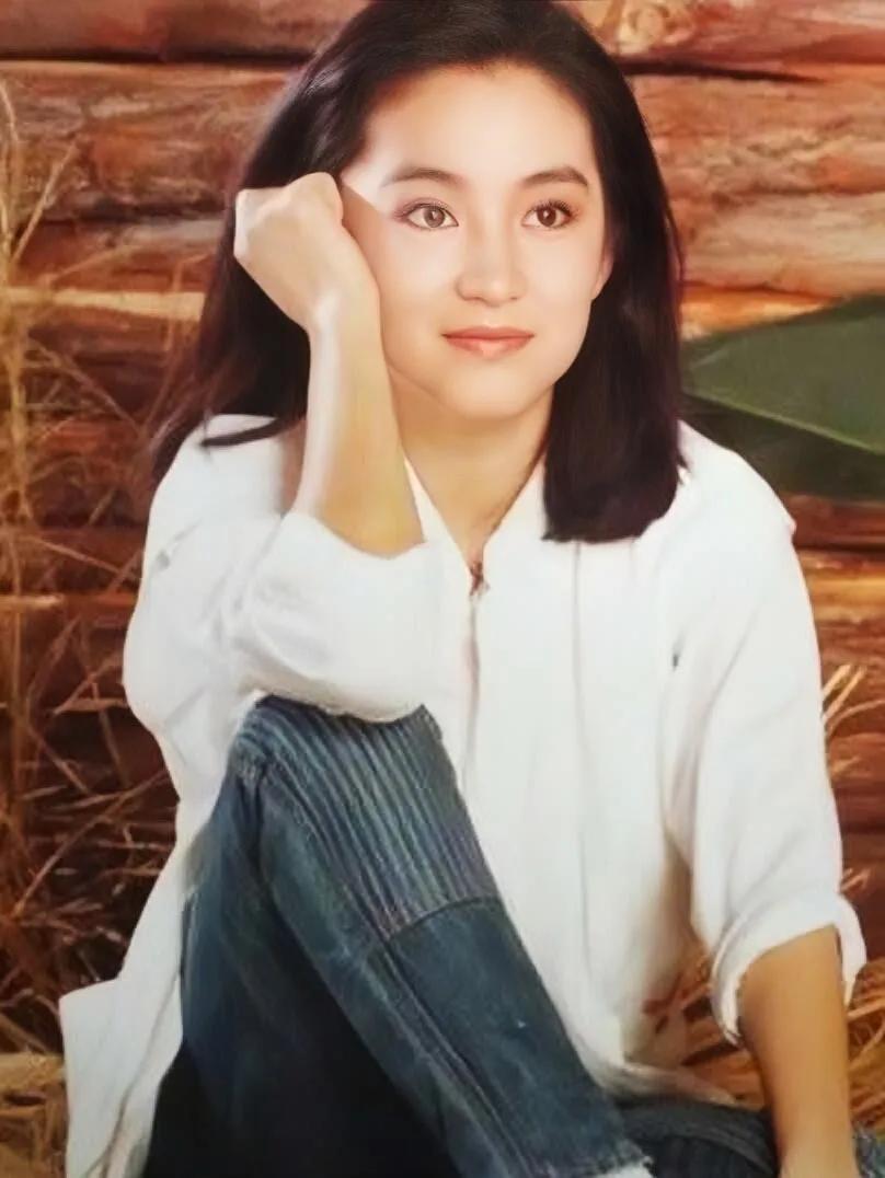 林青霞年轻时真是惊艳了时光