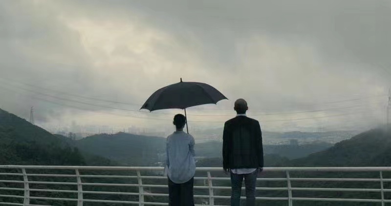 电影《回南天》上映 演员陈宣宇自然演技诠释错综暧昧