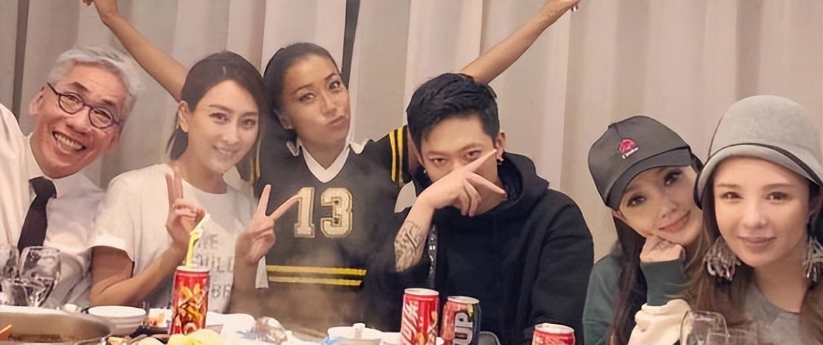 盘点圈内10对“走向陌路”的姐妹花，3对因为男人，各有各的故事