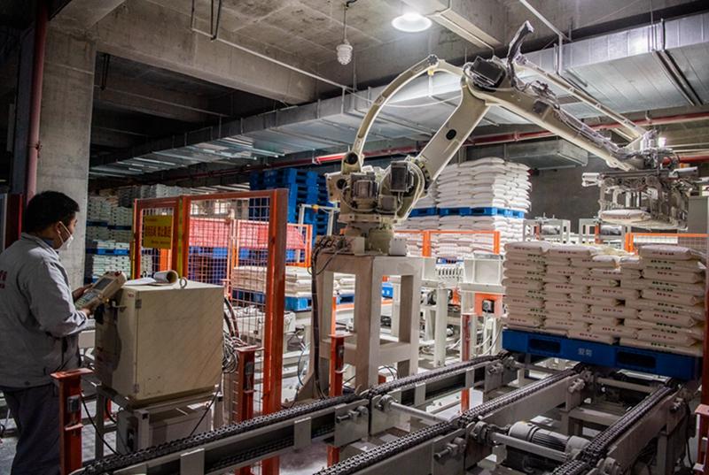 �������ռ��ţ������� ���г� ����Ӧ