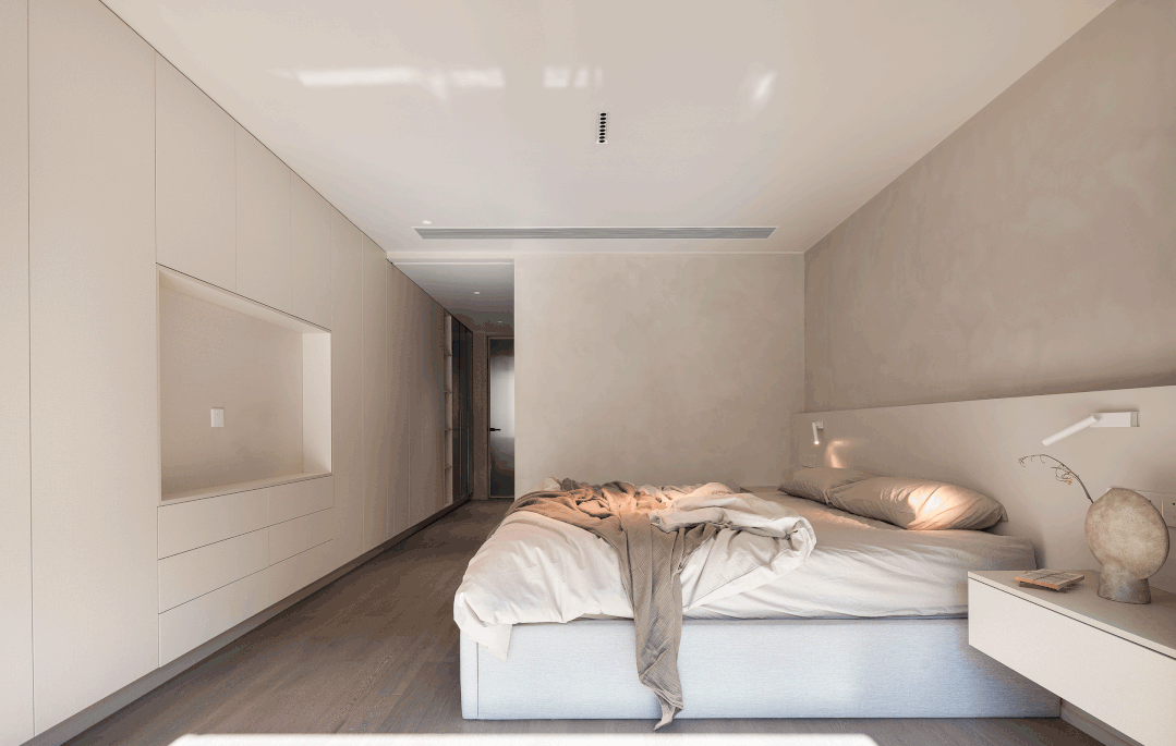 一家四口住210m²跃层，奶油色住宅，浪漫温柔的慢生活
