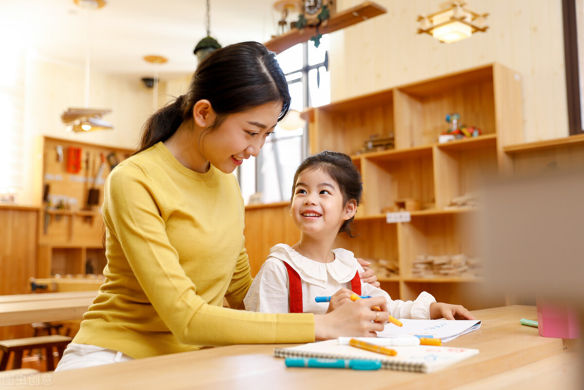 高考时家庭父母（父母怎样做才算是真正帮得上高中生）