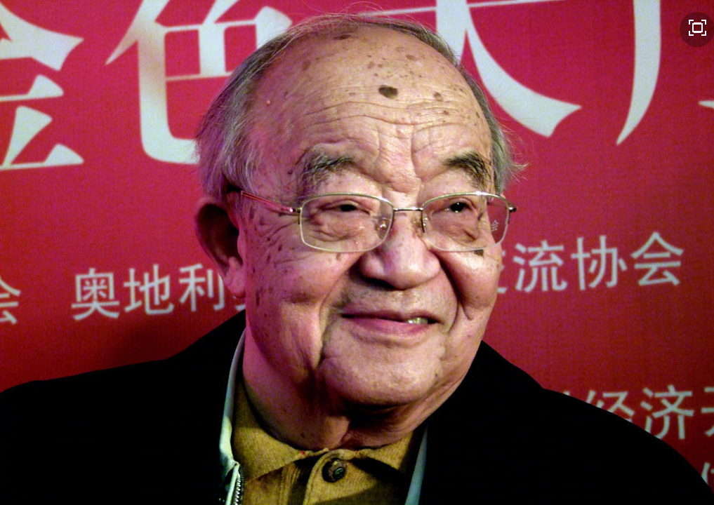 著名词作家乔羽因病去世，享年95岁，代表作有《让我们荡起双桨》