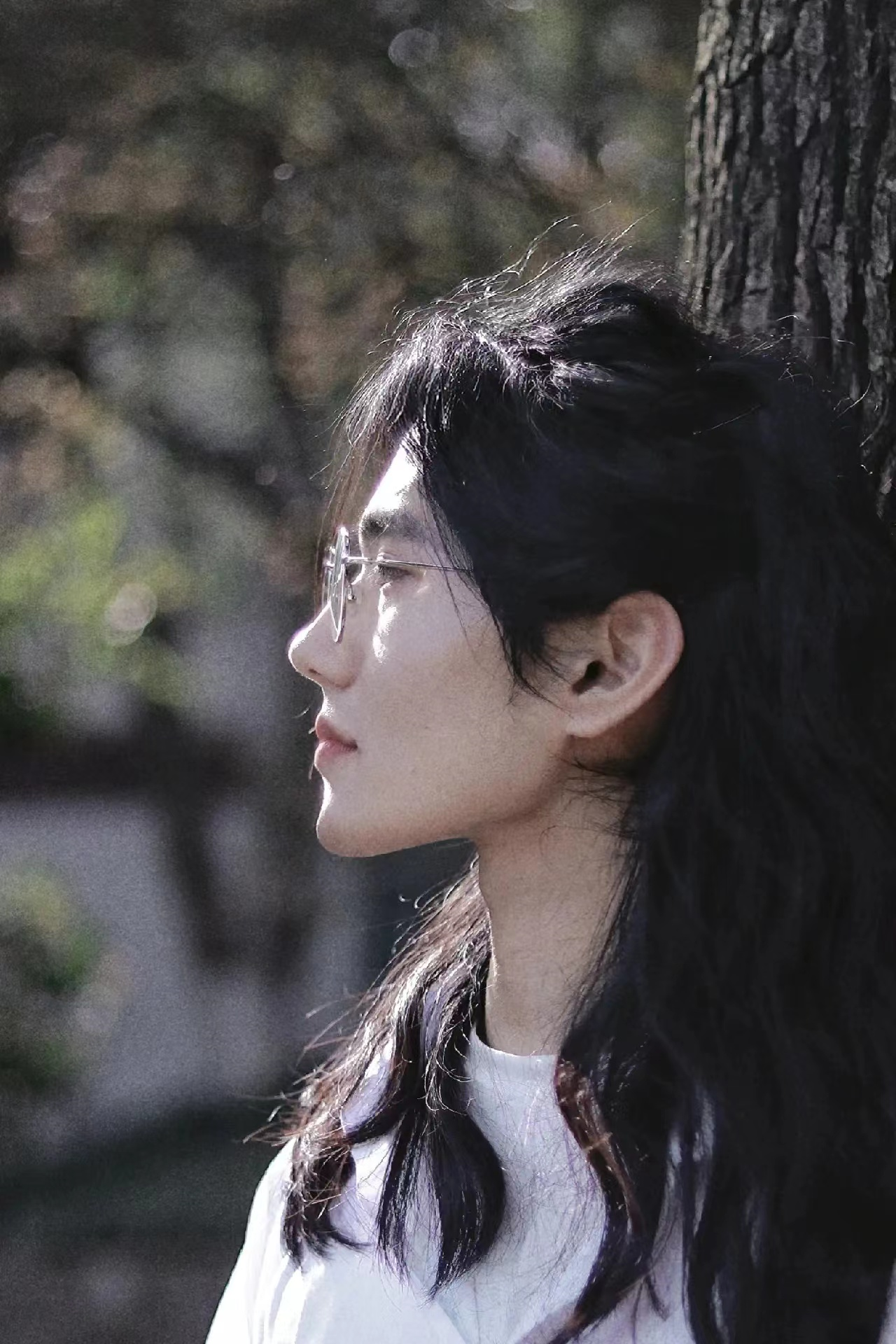 安徽一高校男生走红，长发飘飘且温润如玉，网友：小说照进现实