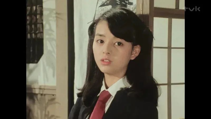 她是昭和顶级美人，美貌惊为天人！63岁至今未婚，优雅爆棚