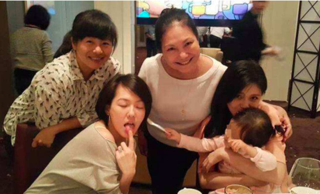 “曲终人散”的人生：大S一家忙着晒幸福，汪小菲满脸憔悴又孤单