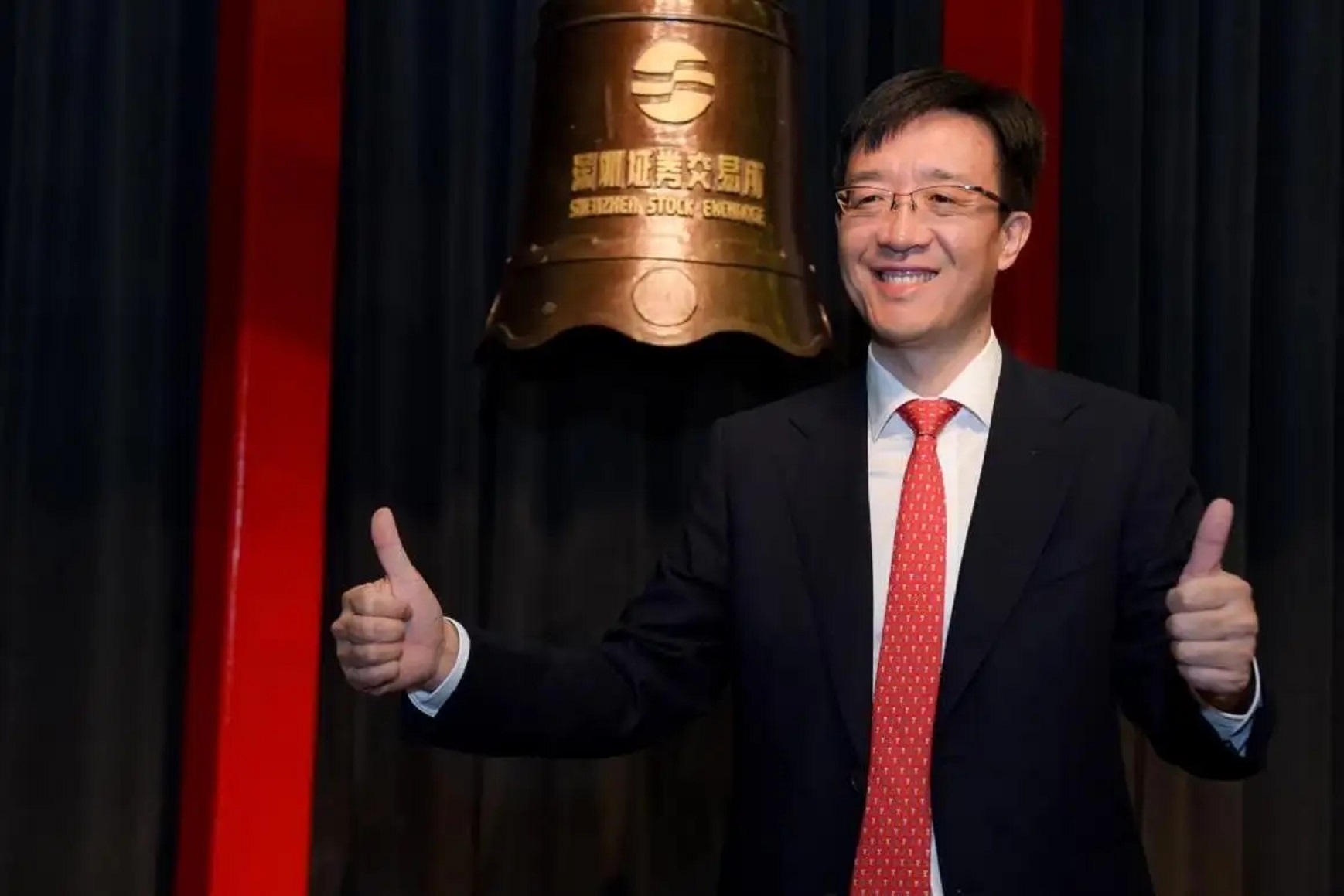 辽宁大连藏市“黑马”：19岁闯社会，创办A股百亿帝国，身价96亿