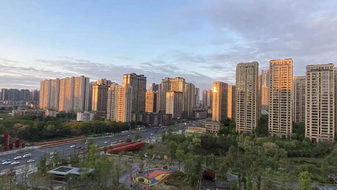 共建“两中心两学院”，成都市成华区与电子科技大学携手合作“干货”满满！