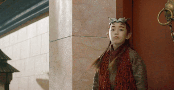 “龙须刘海”不要随便碰，颜值高的仙气飘飘，颜值低的秒变蟑螂精