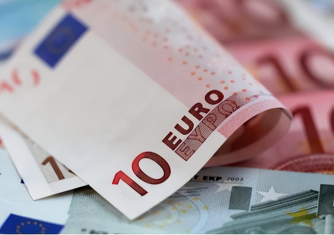 欧洲大陆战火重燃，欧元汇率被美元逼向1:1？德国希望人民币干预