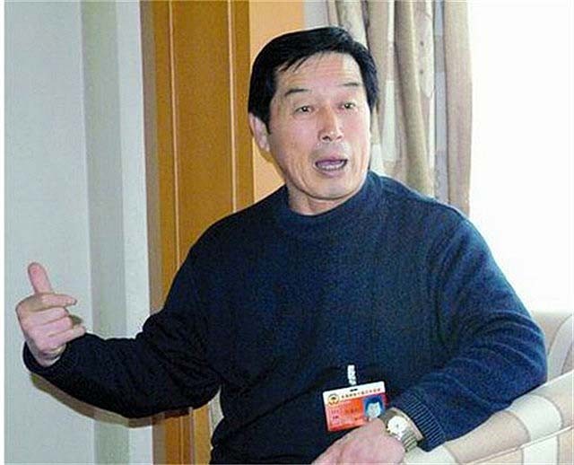 马俊仁跌落神坛后过得如何？疯狂的广告代言，靠藏獒包装炒作