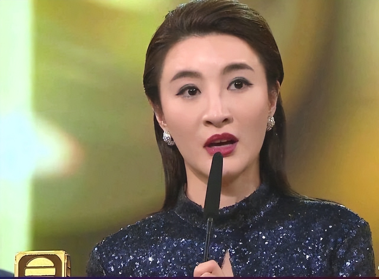 再博视后？TVB知名女星半年连拍三套剧，自曝一周只睡20个小时