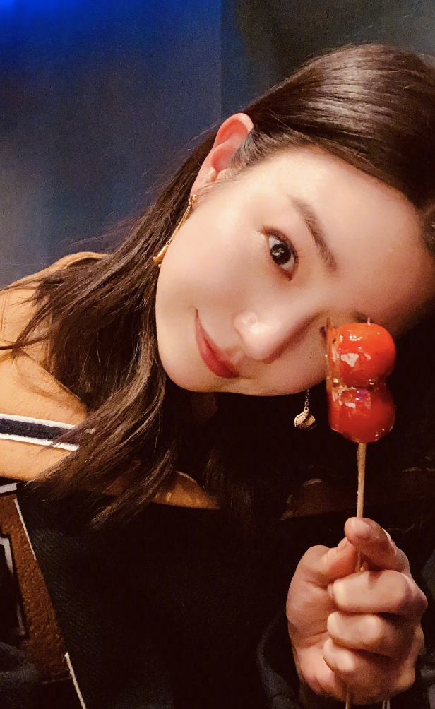 陈妍希发布新歌mv，儿子正脸首次曝光，小星星眉清目秀像爸爸陈晓