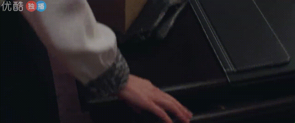 明明可以直接诈骗，但TA们还是拍了一部剧