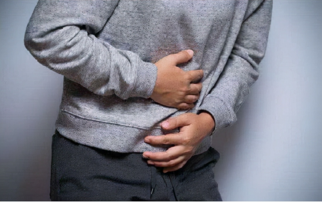 频繁放屁,多半是这4个因素导致的