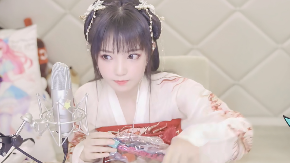 断更数月！B站元老级舞姬咬人猫转型当主播-哪边嗨