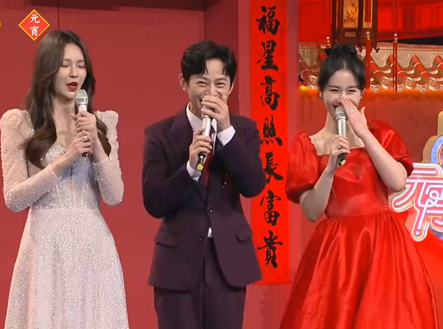 湖南元宵晚会主持班子集体翻车，河南台新颖，央视主持成最大赢家