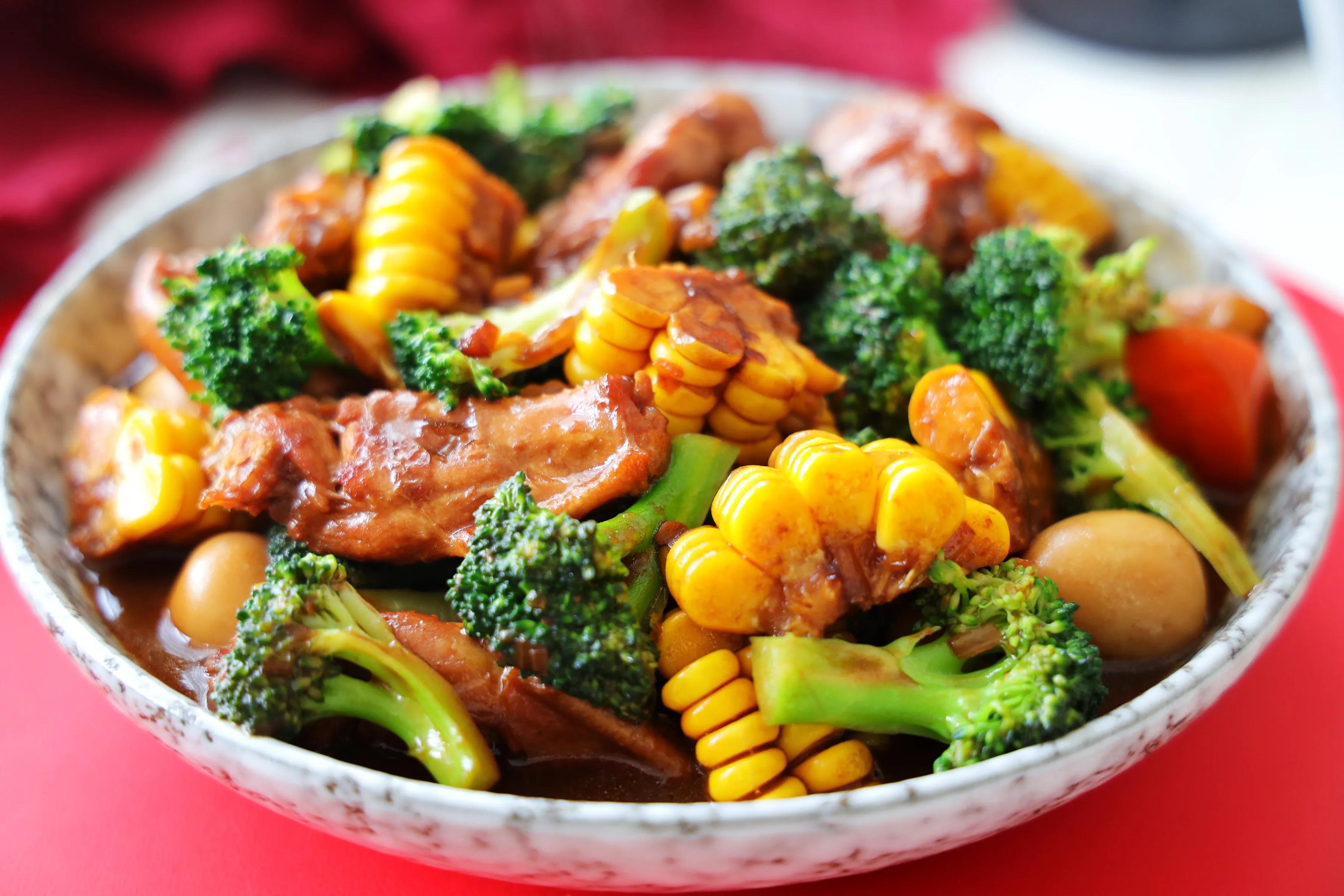 大寒节气，不知道吃什么，试试它，饭菜一锅焖，啥都有，太方便了