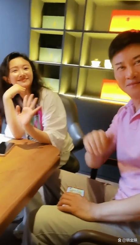 付笛生：文艺圈内好友多，和董文华黄鹤翔江涛小聚总有说不完的话