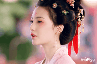 互联网美女真的太多了！杨幂身材大杀四方，赵今麦长大了这么美？