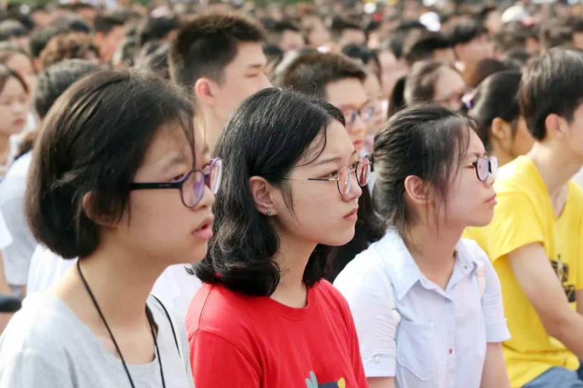 学生步入高三之后，家长开始变得卑微？家有考生家长要认清4件事