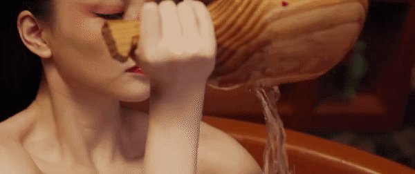 刚上线的《五行秘术》，飙升榜第一，以为是烂片看过之后亮点多多