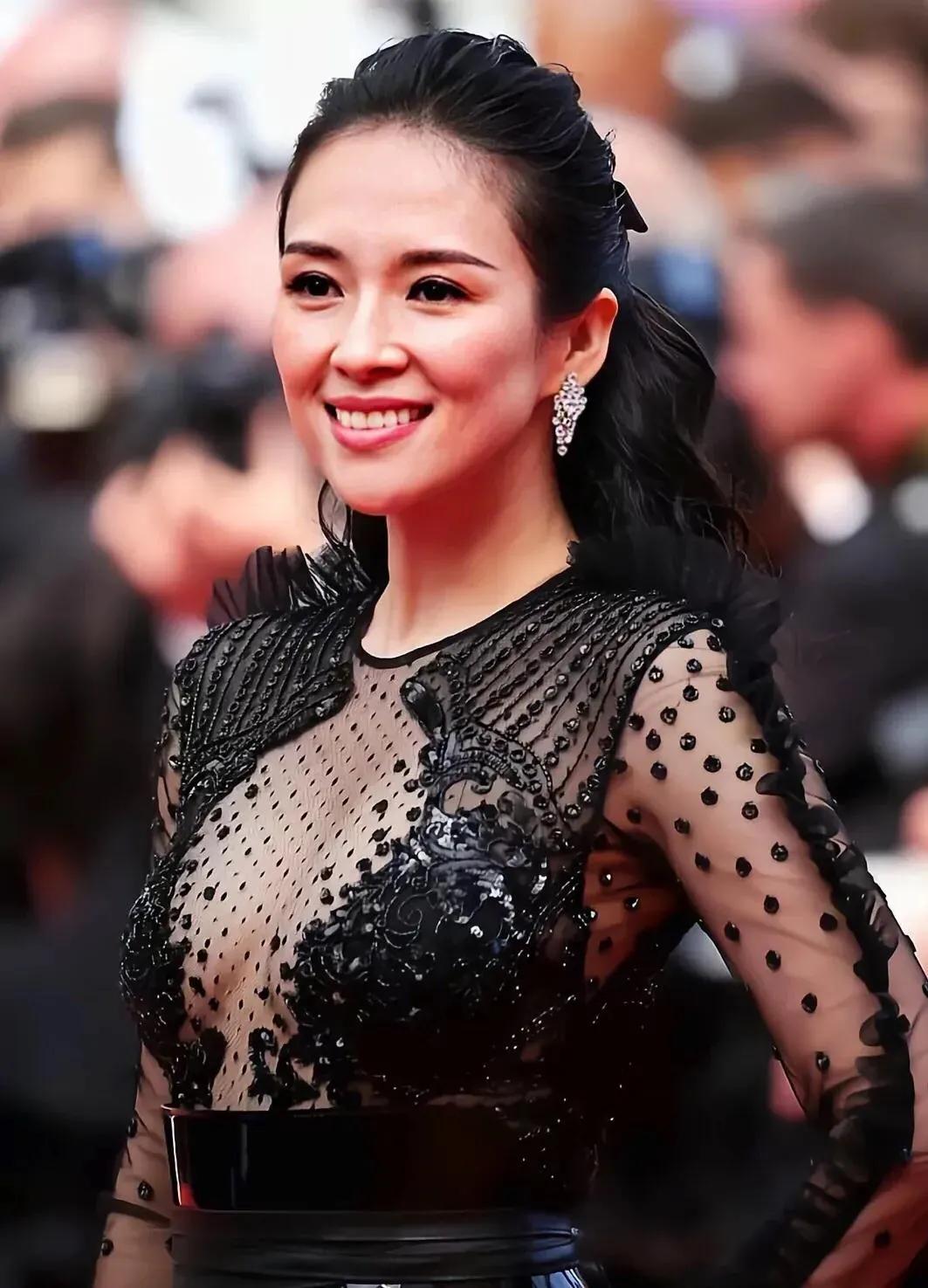 女明星章子怡